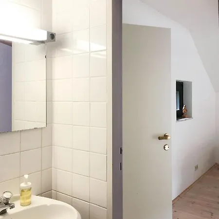 Entzueckendes Gaestestoeckl Am Linzer Poestlingberg Lägenhet Linz