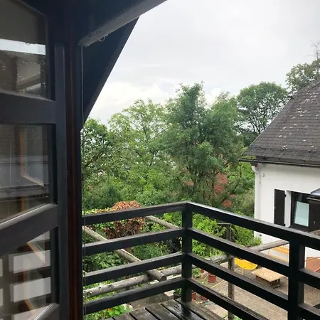 Lägenhet Entzueckendes Gaestestoeckl Am Linzer Poestlingberg *